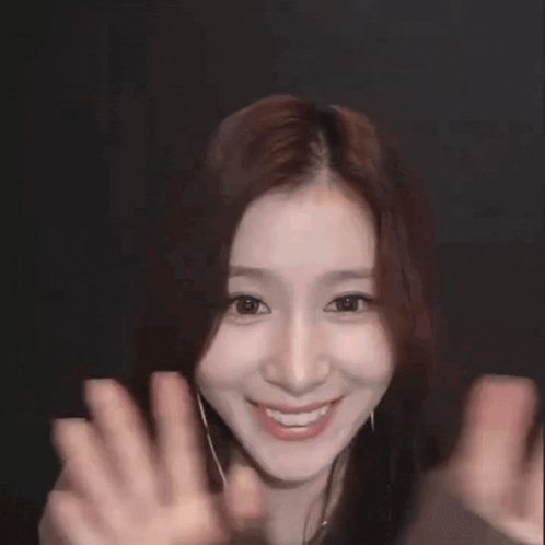 Ezgif Sana Locked In 10 fps 4mb Original Sana Locked In GIF