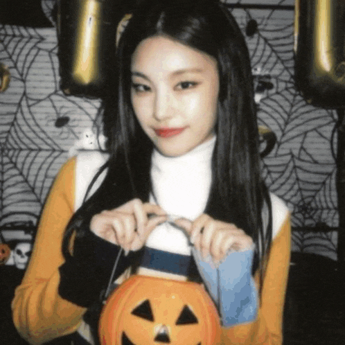 Itzy Halloween GIF
