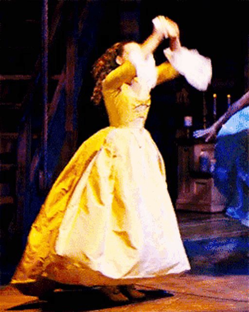 Peggy Schuyler Hamilton Gif