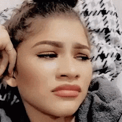 Stan Twitter Zendaya GIF