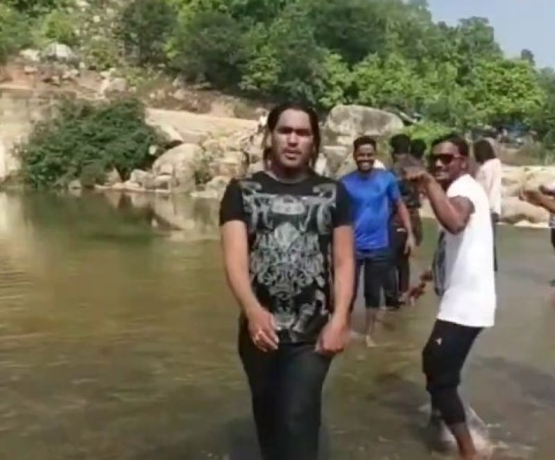 Bole Jo Koyal Meme Download Dhoni Meme Clip