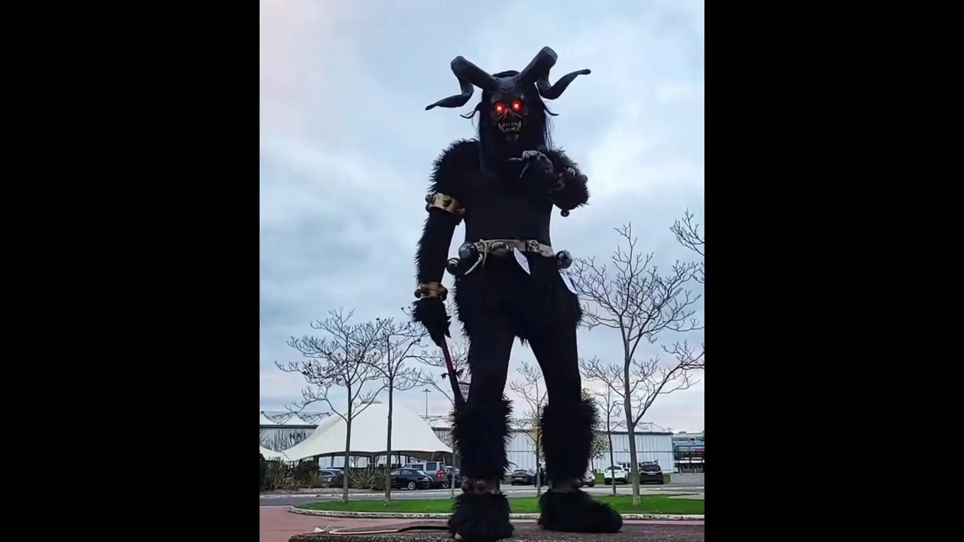 crampus dancing meme