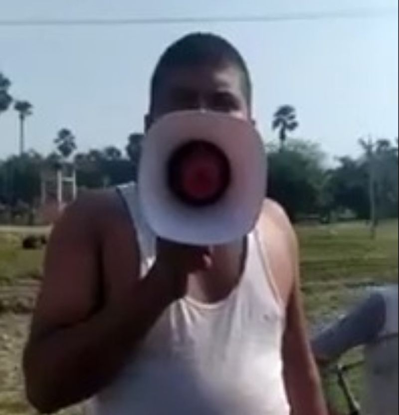Jaldi Waha Se Hato Meme