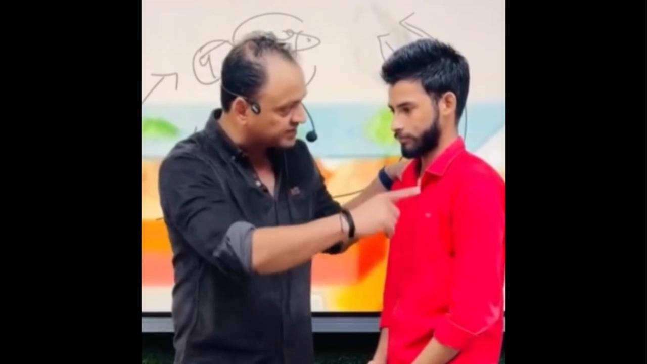 Kisse Baat Kar Rahe The Meme