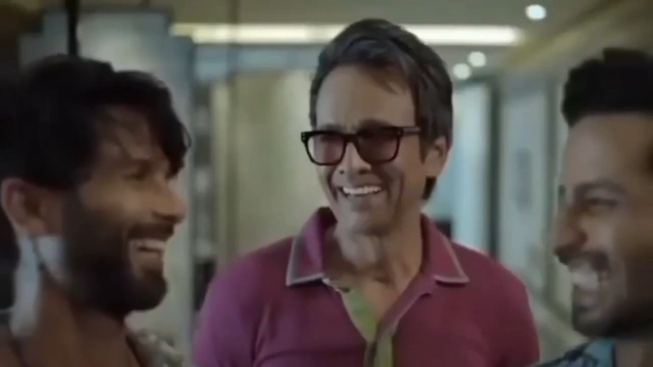 Kya Baat Kar Raha Hai Meme