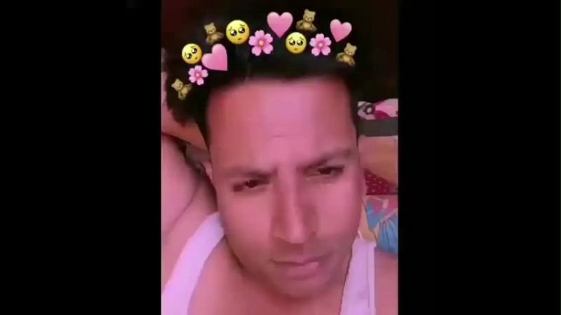 Puneet Superstar Banyan Mai Dekhte Hue Funny Memes Video