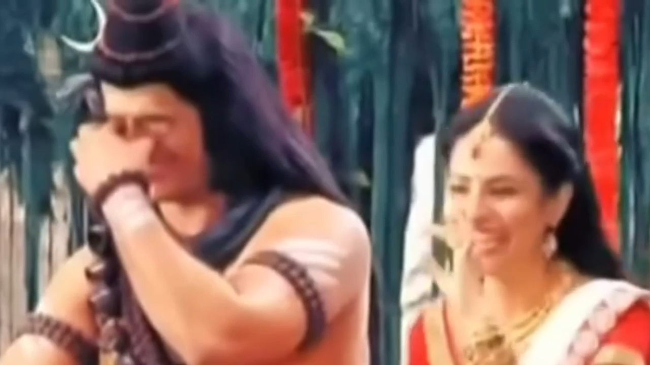 Shiv Parvati Laughing Meme