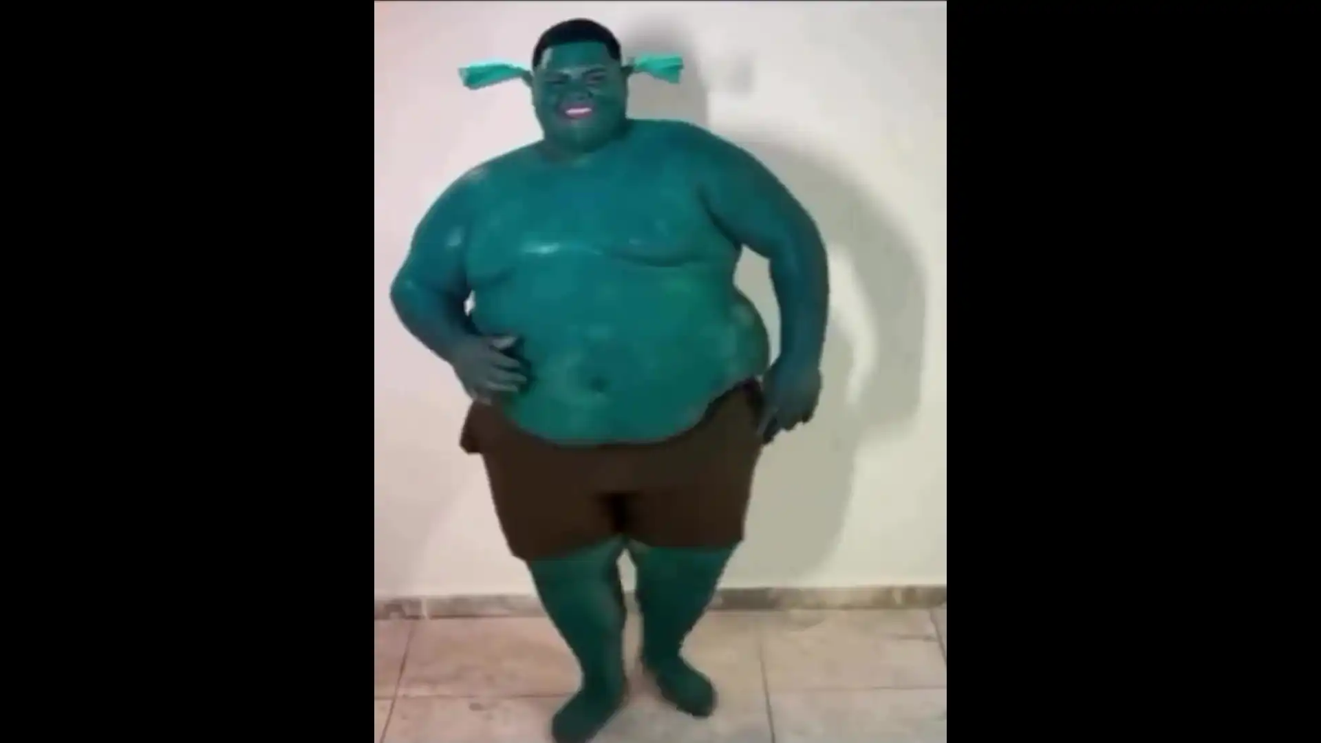 Shrek Emote Dance