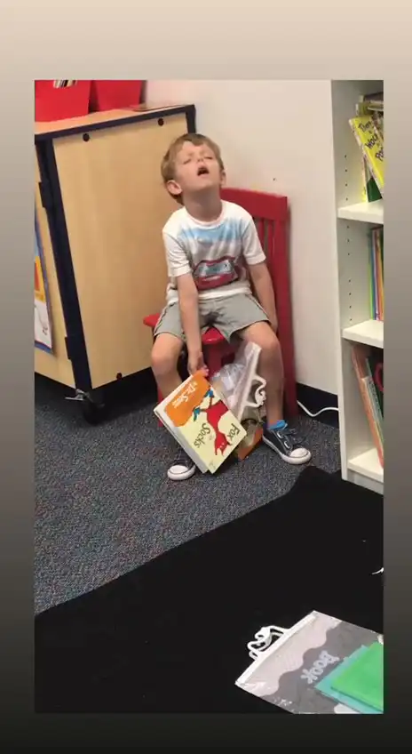 Sleepy kid meme
